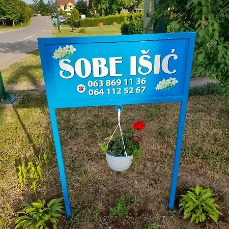 Apartment Sobe Isic